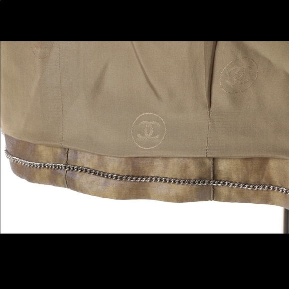 💯 Authentic CHANEL jacket - Picture 4 of 8